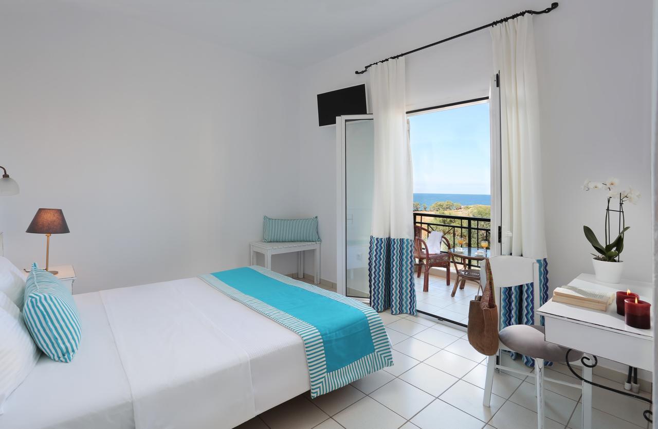 Iris Beach Hotel Monemvasia Bagian luar foto