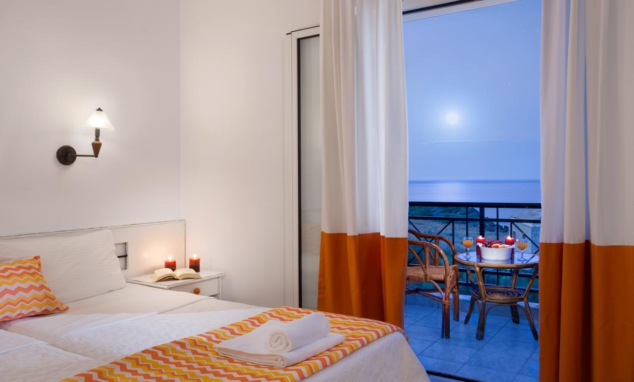 Iris Beach Hotel Monemvasia Bagian luar foto