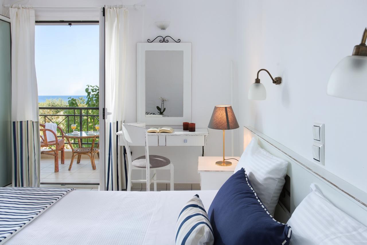Iris Beach Hotel Monemvasia Bagian luar foto